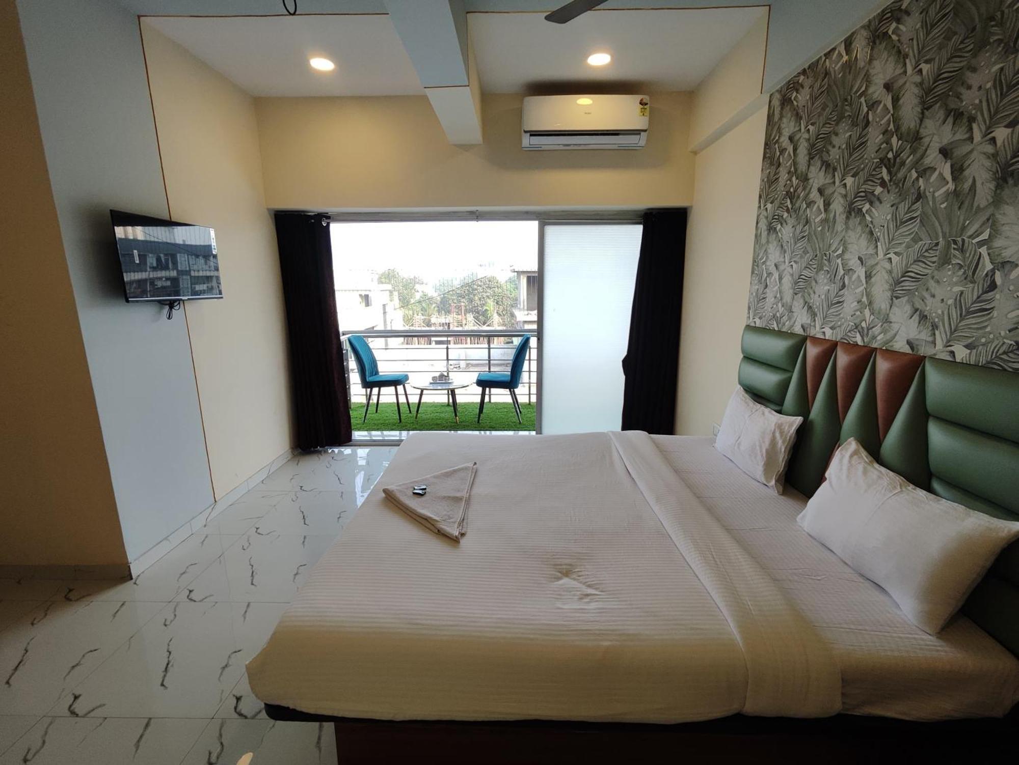 New Balaji Residency By Glitz Hotels Ulhāsnagar Eksteriør billede
